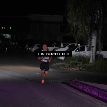 Runner Photo 7967368