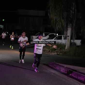 Runner Photo 7967436
