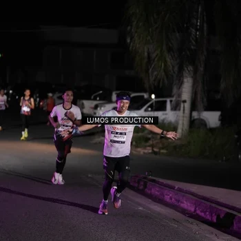 Runner Photo 7967442