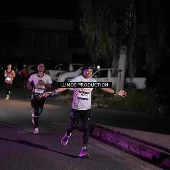 Runner Photo 7967448