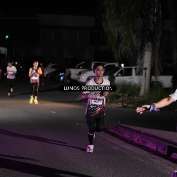 Runner Photo 7967451