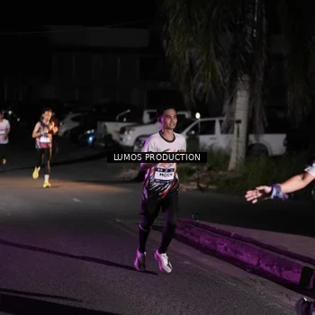 Runner Photo 7967453