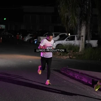 Runner Photo 7967512