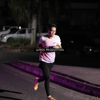 Runner Photo 7967545
