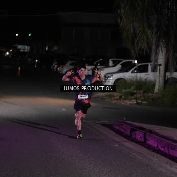 Runner Photo 7967565