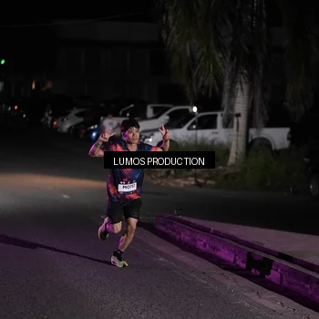 Runner Photo 7967579