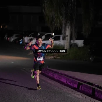 Runner Photo 7967584