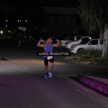 Runner Photo 7967906