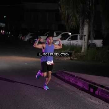 Runner Photo 7967921