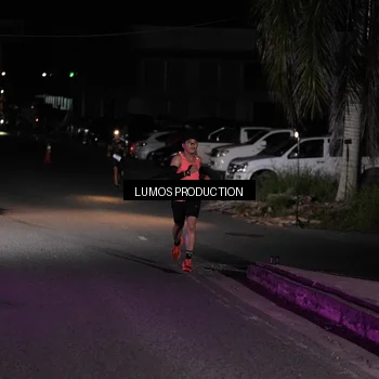 Runner Photo 7967974
