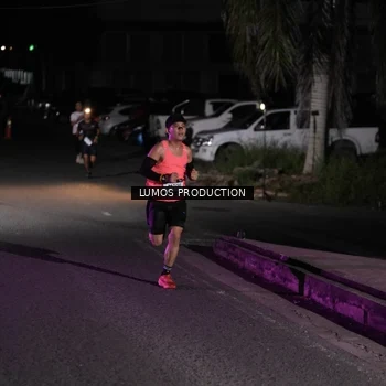 Runner Photo 7967994
