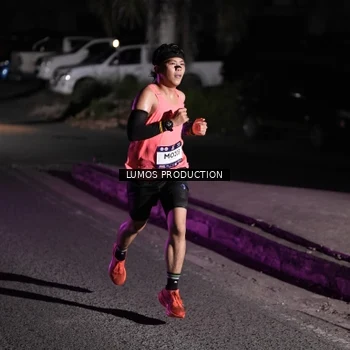Runner Photo 7968024