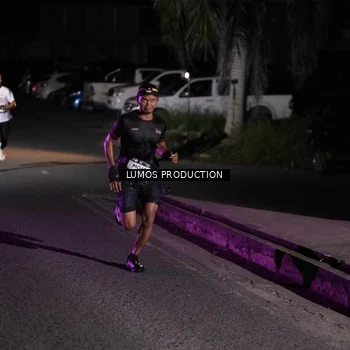 Runner Photo 7968051