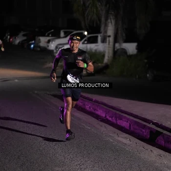 Runner Photo 7968059