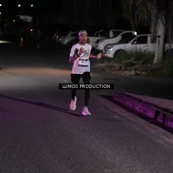 Runner Photo 7968083