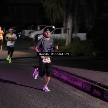 Runner Photo 7968154