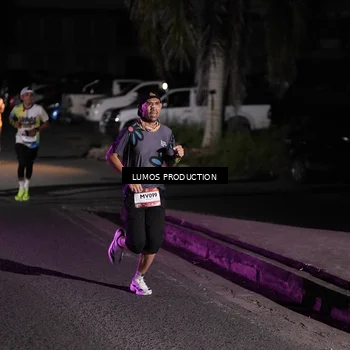 Runner Photo 7968159