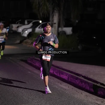 Runner Photo 7968161