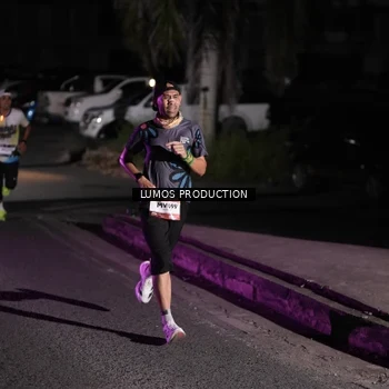 Runner Photo 7968163