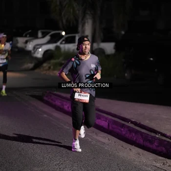 Runner Photo 7968164