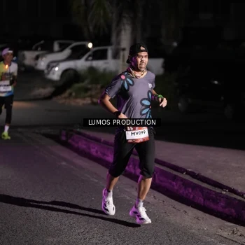 Runner Photo 7968165