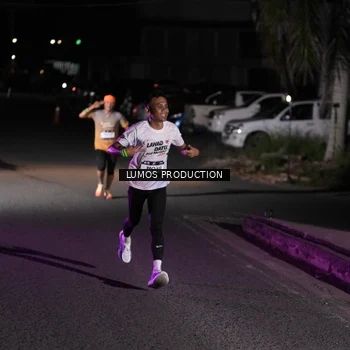 Runner Photo 7968256