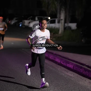 Runner Photo 7968275