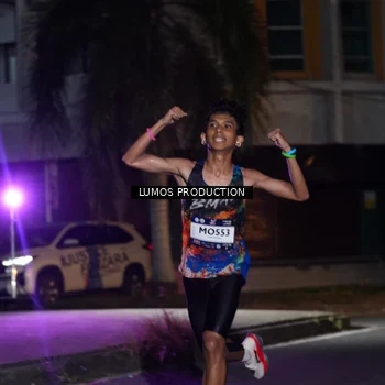 Runner Photo 7968650