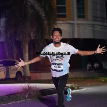Runner Photo 7969003