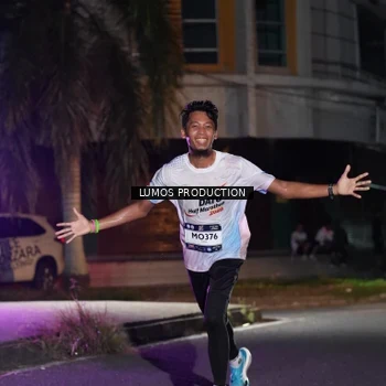 Runner Photo 7969005