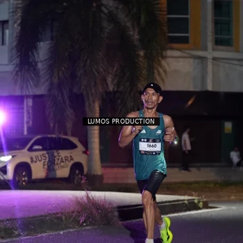 Runner Photo 7969577
