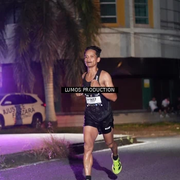 Runner Photo 7970011