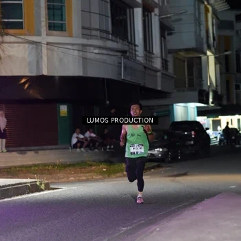 Runner Photo 7970041