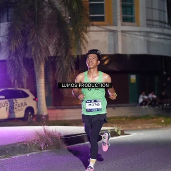 Runner Photo 7970097
