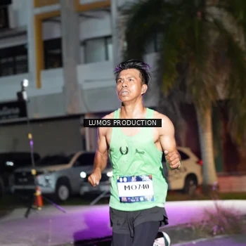 Runner Photo 7970119