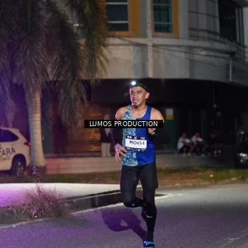Runner Photo 7970137
