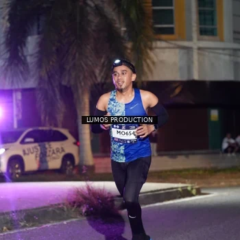 Runner Photo 7970146