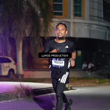 Runner Photo 7970335