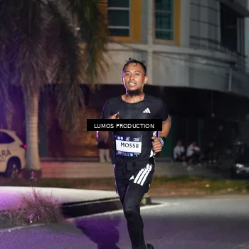 Runner Photo 7970336