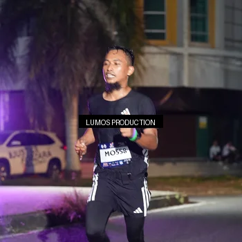 Runner Photo 7970341