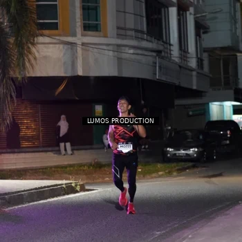 Runner Photo 7970543