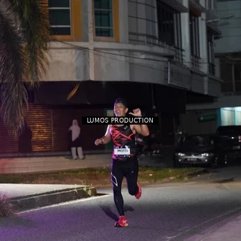 Runner Photo 7970546