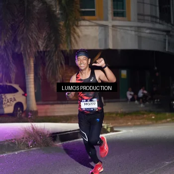 Runner Photo 7970571