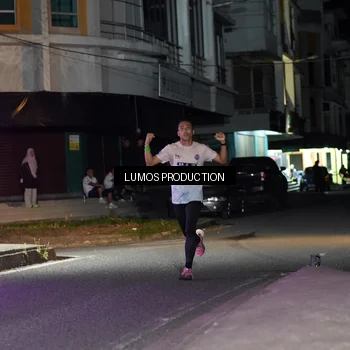 Runner Photo 7970654