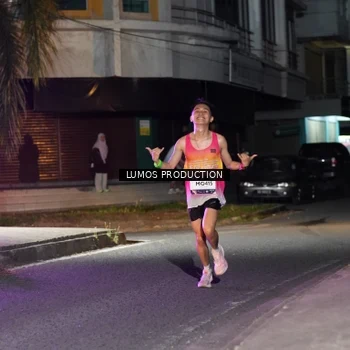 Runner Photo 7970716