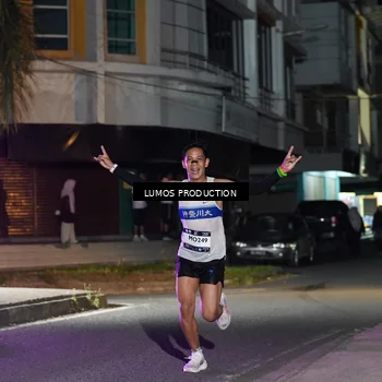Runner Photo 7970831