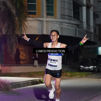 Runner Photo 7970839