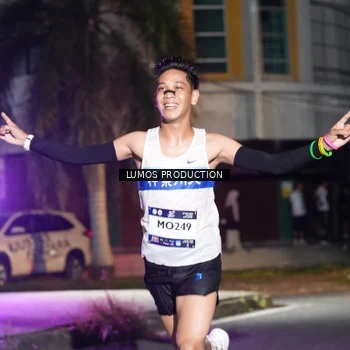 Runner Photo 7970858