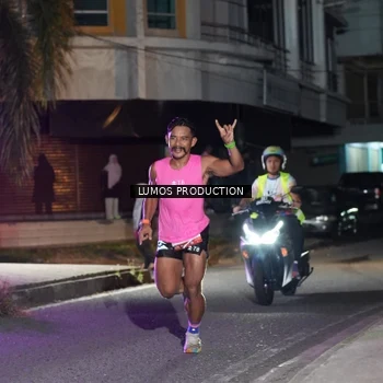 Runner Photo 7970900
