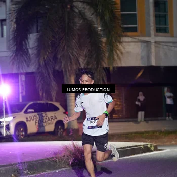 Runner Photo 7971007